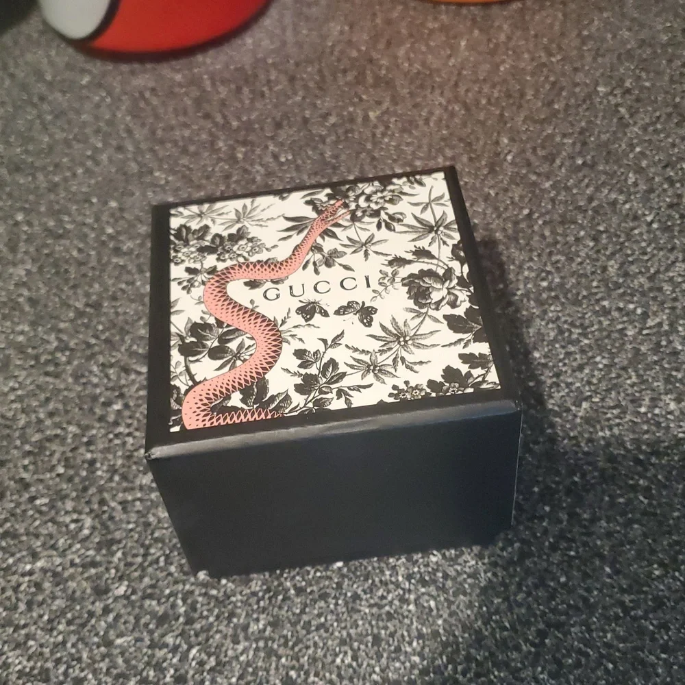 Gucci Heart Bracelet - Picture 9 of 12